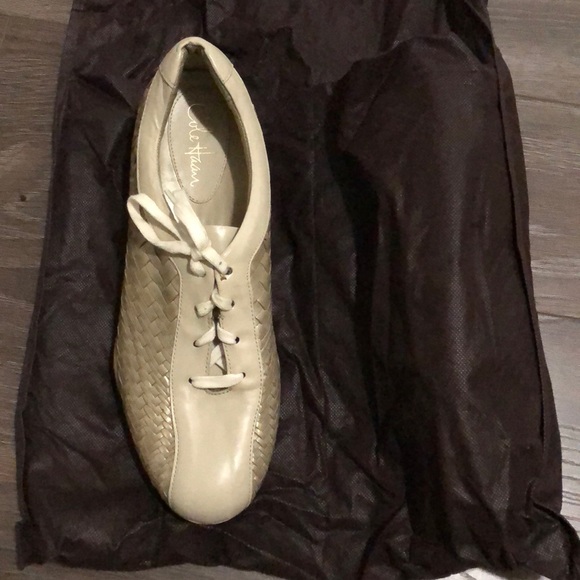 SALE!🔥 COLE HAAN x NIKE SNEAKER 🔥 - Picture 3 of 8